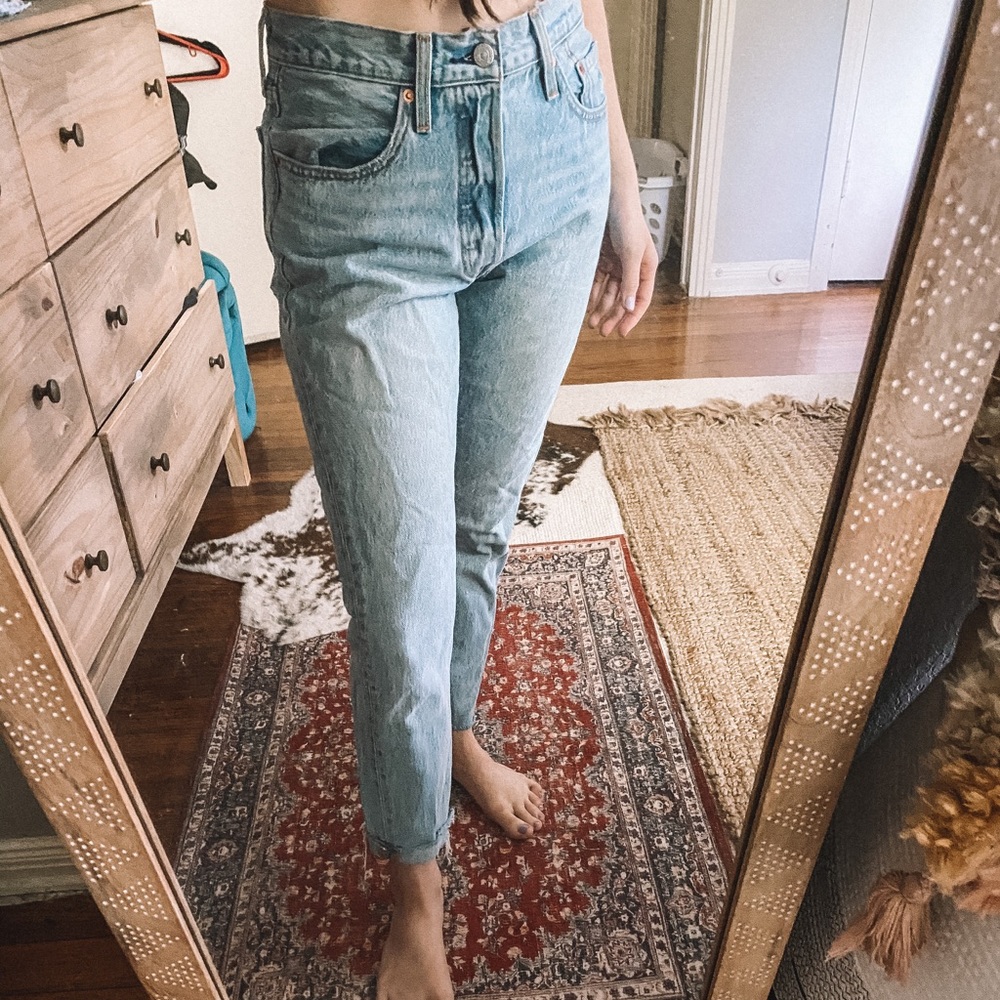 Levi’s 501 Skinny Jean Raw Hem Cropped